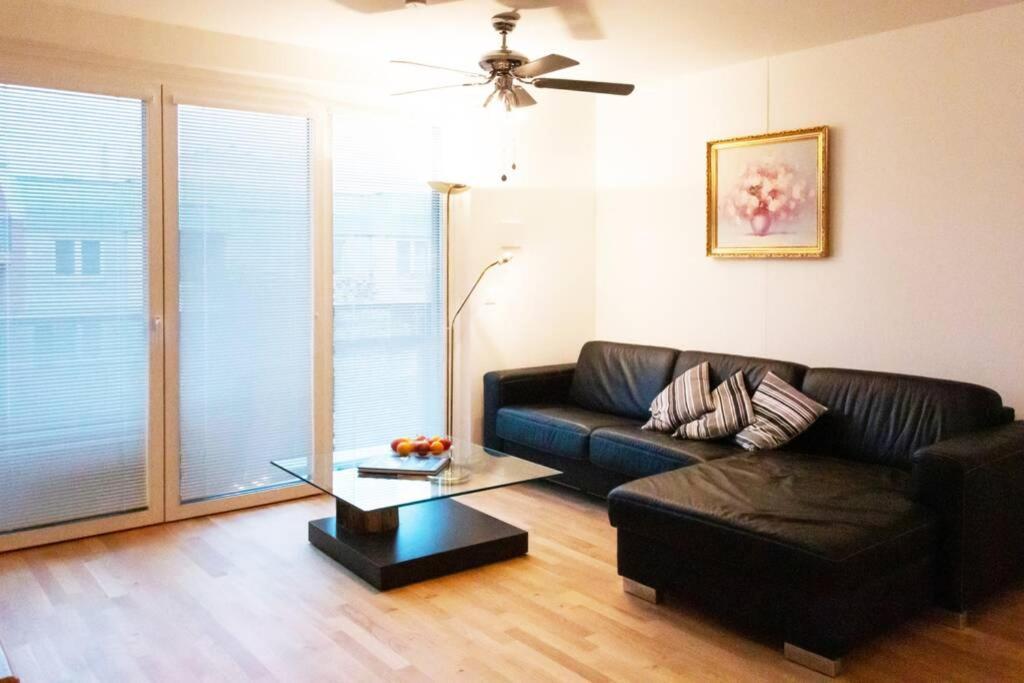New, Quiet Flat Next To U1, Vic, Shopping Mall,... เวียนนา ภายนอก รูปภาพ