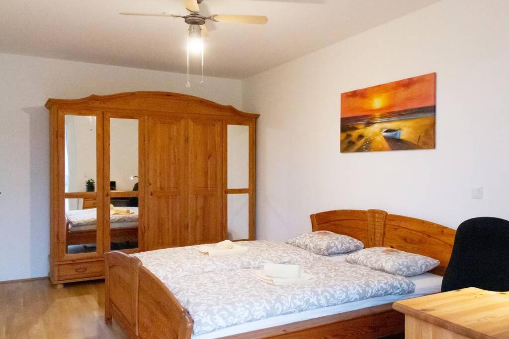 New, Quiet Flat Next To U1, Vic, Shopping Mall,... เวียนนา ภายนอก รูปภาพ