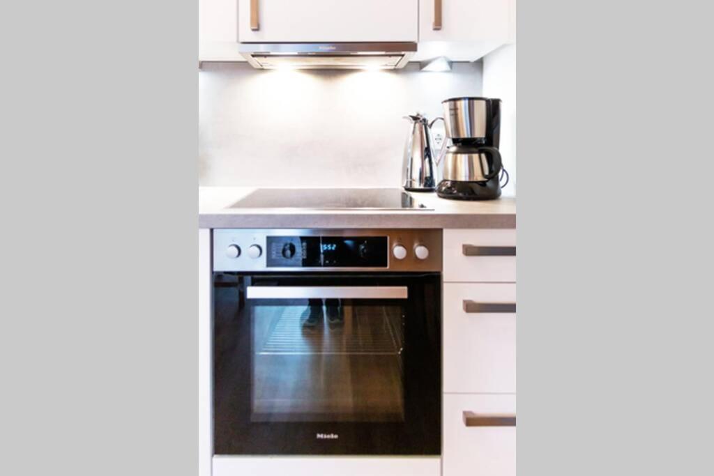 New, Quiet Flat Next To U1, Vic, Shopping Mall,... เวียนนา ภายนอก รูปภาพ