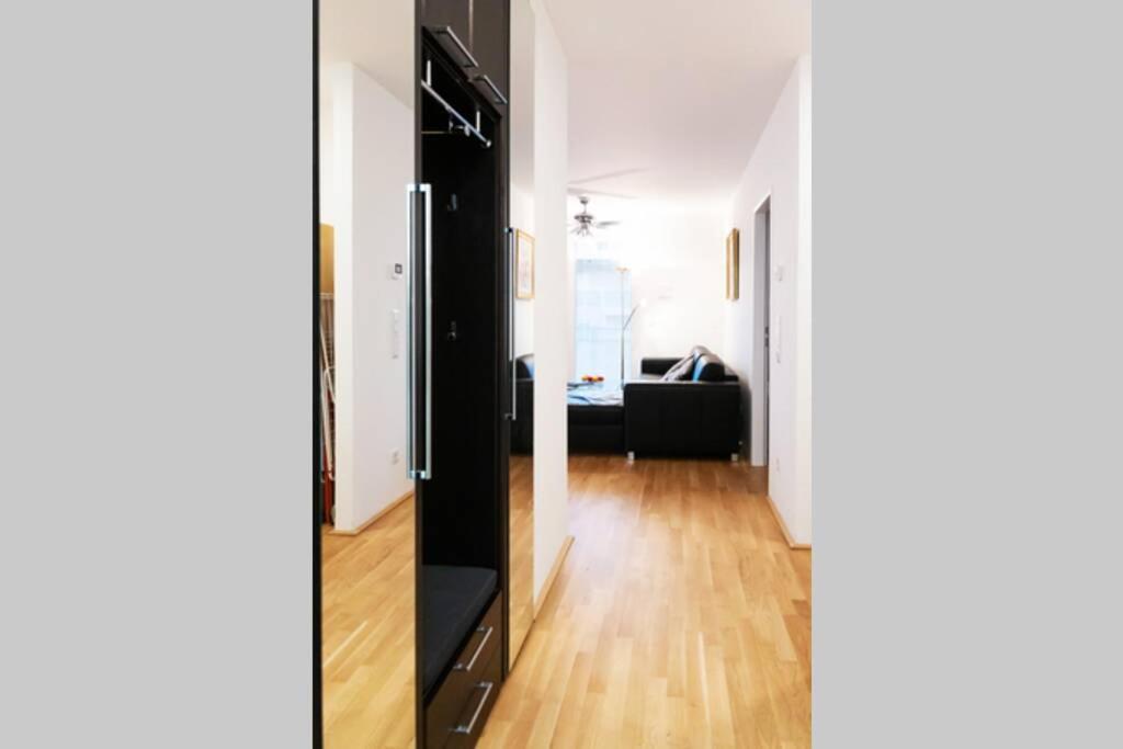 New, Quiet Flat Next To U1, Vic, Shopping Mall,... เวียนนา ภายนอก รูปภาพ